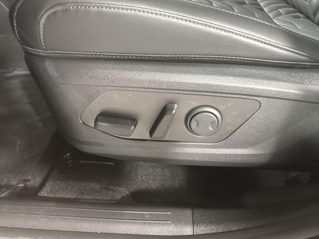 new 2026 Kia Sportage car, priced at $40,925