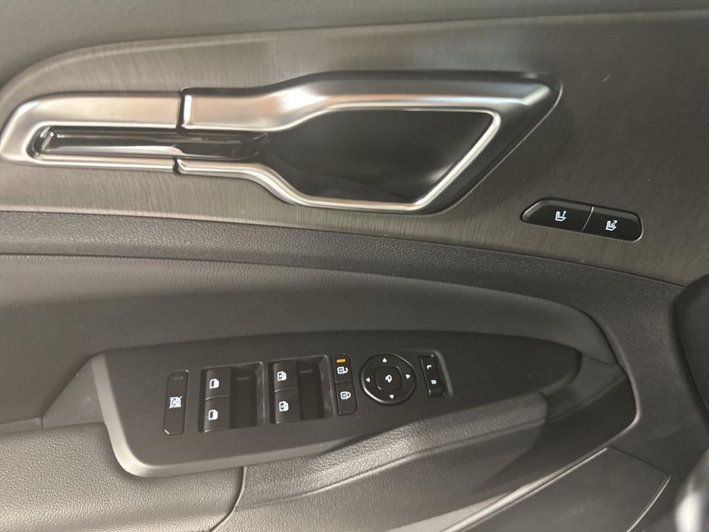 new 2026 Kia Sportage car, priced at $40,925