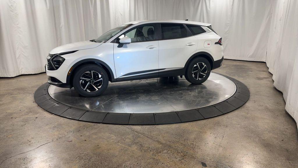 new 2025 Kia Sportage Hybrid car, priced at $29,384