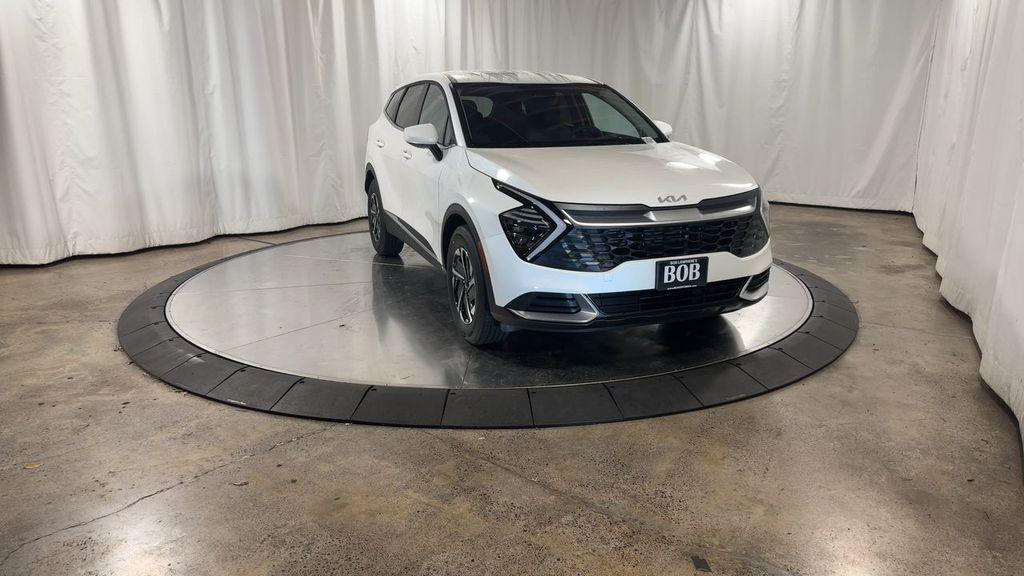 new 2025 Kia Sportage Hybrid car, priced at $29,384