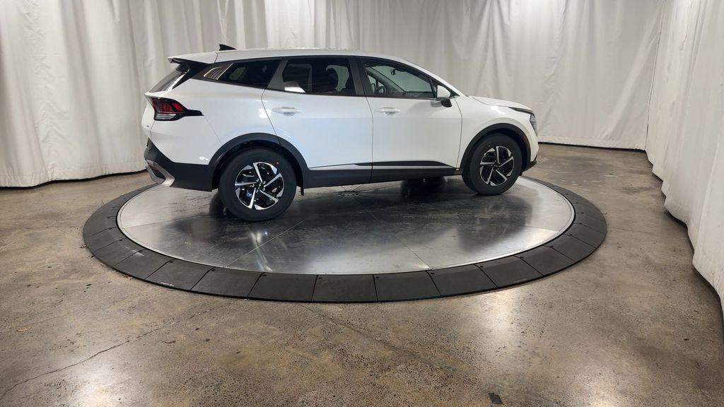 new 2025 Kia Sportage Hybrid car, priced at $29,384