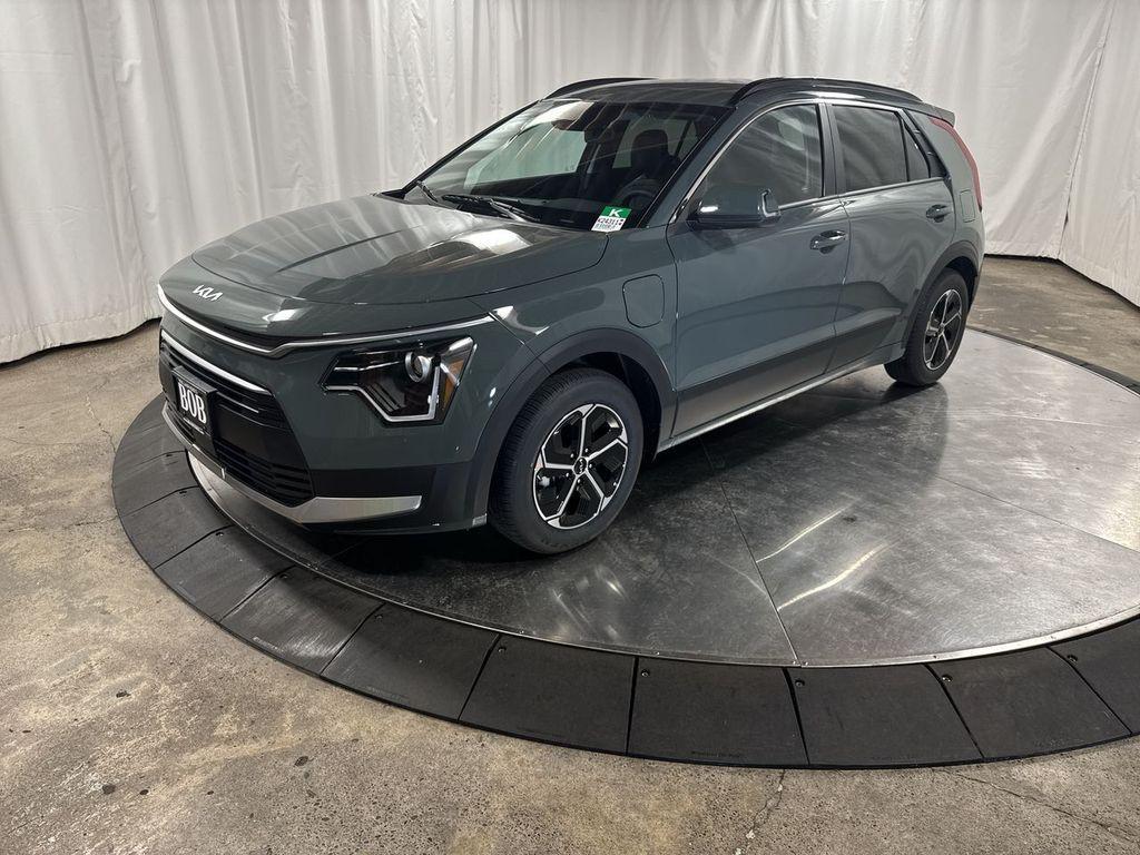 new 2025 Kia Niro Plug-In Hybrid car, priced at $36,021