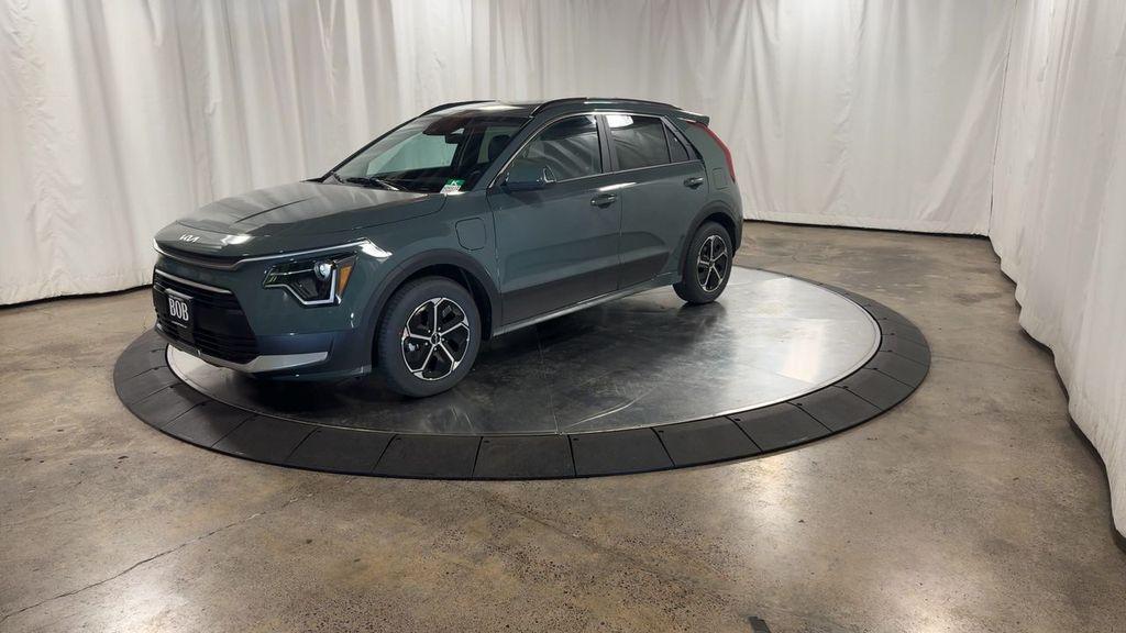 new 2025 Kia Niro Plug-In Hybrid car, priced at $36,021