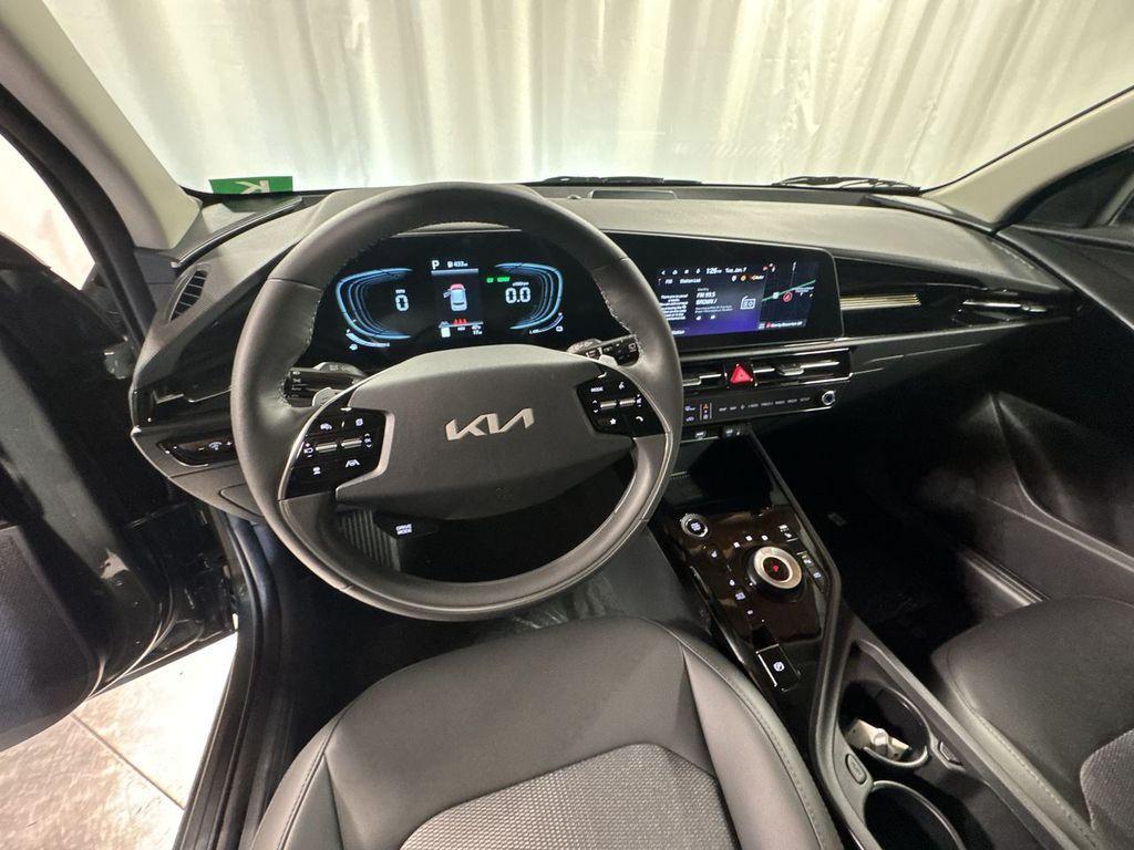 new 2025 Kia Niro Plug-In Hybrid car, priced at $36,021