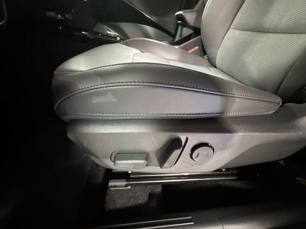 new 2025 Kia Niro Plug-In Hybrid car, priced at $36,021