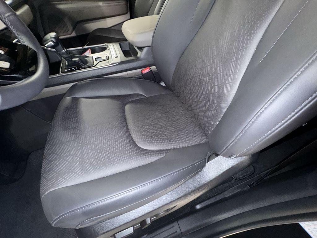 used 2025 Kia Carnival car, priced at $37,512