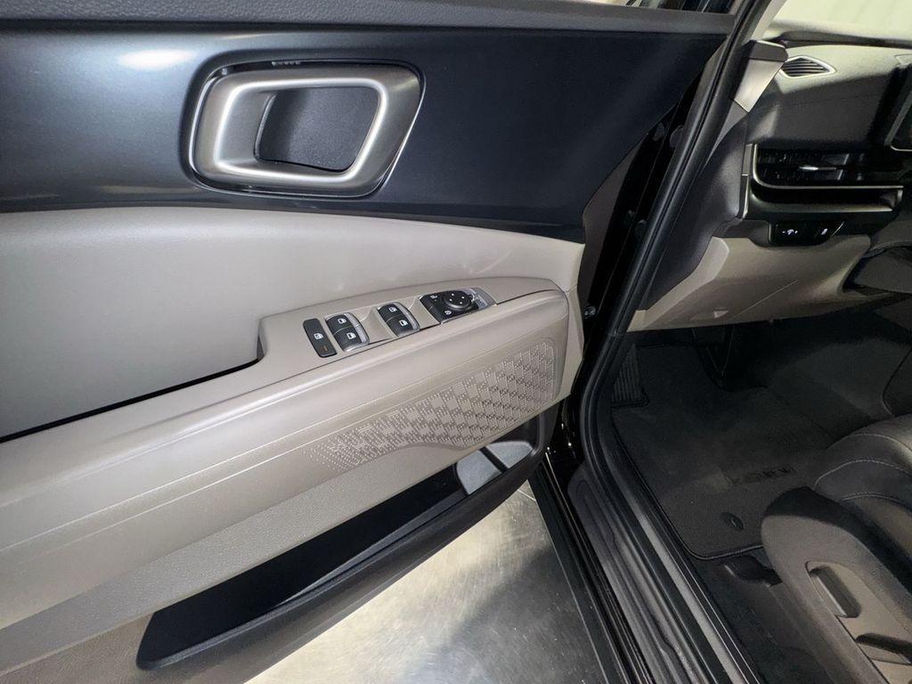 used 2025 Kia Carnival car, priced at $37,512