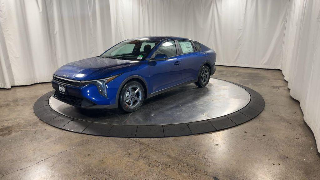 new 2025 Kia K4 car, priced at $23,682