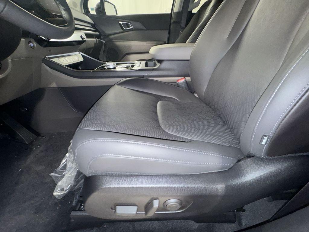 new 2026 Kia Carnival car, priced at $44,890
