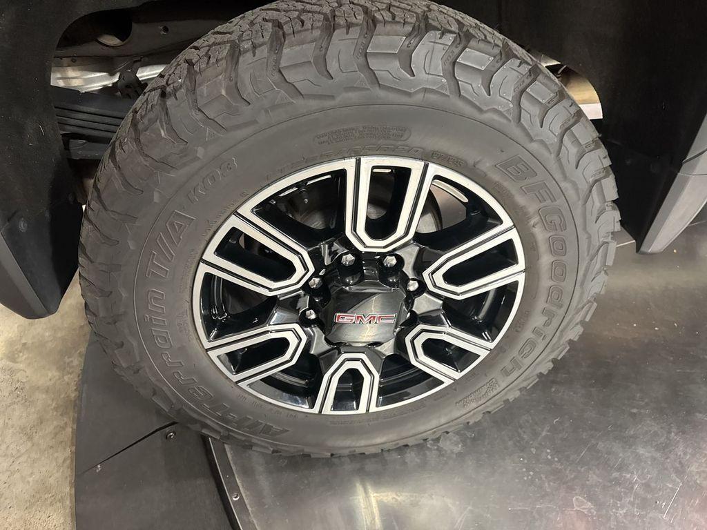 used 2022 GMC Sierra 2500 car, priced at $53,125