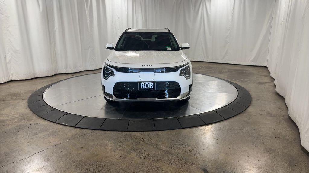new 2025 Kia Niro EV car, priced at $34,460