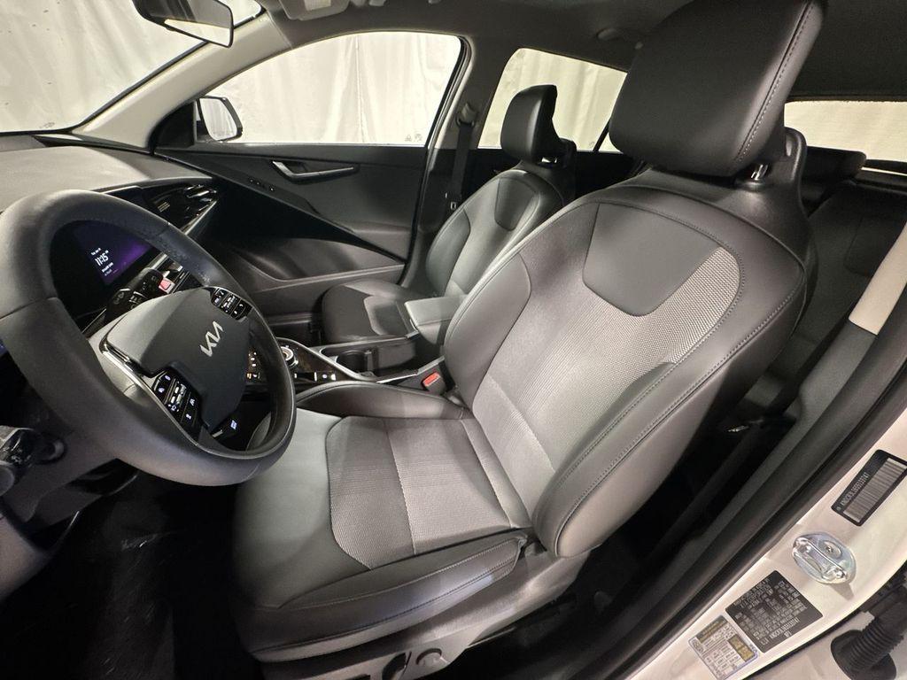 new 2025 Kia Niro EV car, priced at $34,460