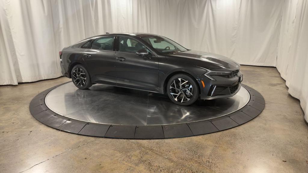 new 2026 Kia K5 car, priced at $35,119