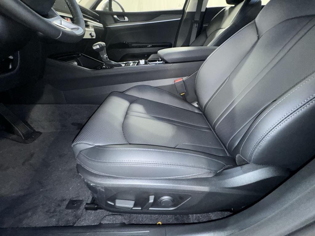 new 2026 Kia K5 car, priced at $35,119
