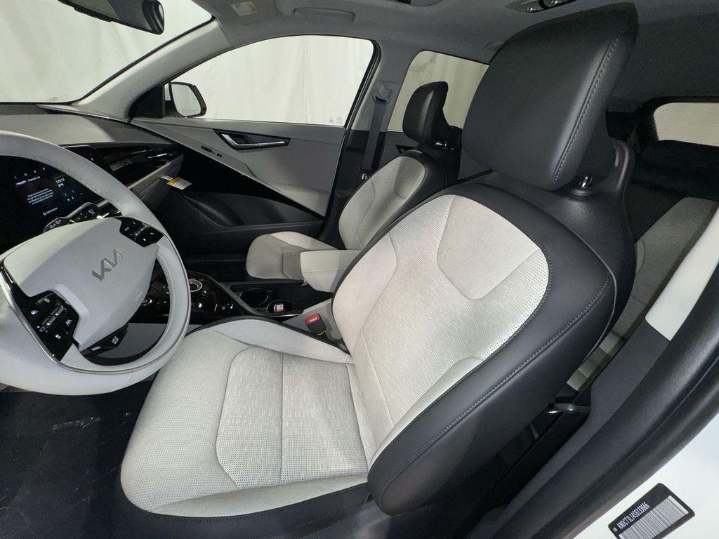 new 2025 Kia Niro EV car, priced at $38,690