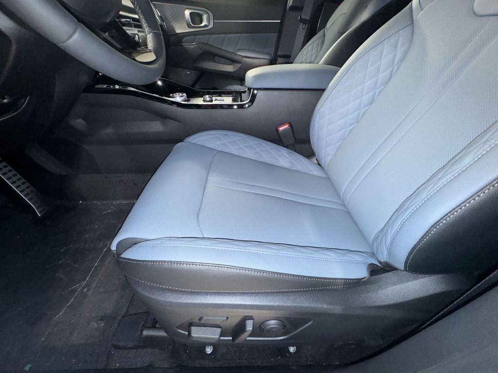 new 2025 Kia Sorento Plug-In Hybrid car, priced at $55,150
