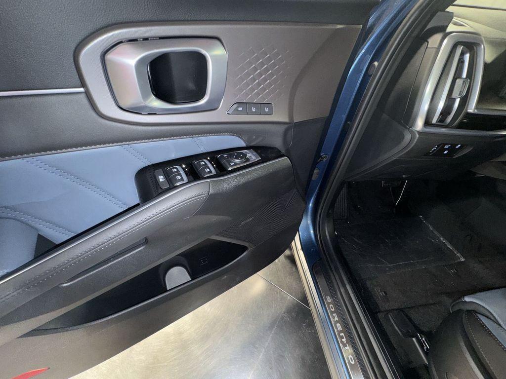new 2025 Kia Sorento Plug-In Hybrid car, priced at $55,150