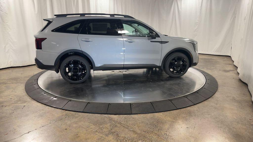 new 2025 Kia Sorento car, priced at $42,071