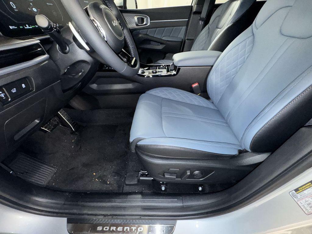new 2025 Kia Sorento Hybrid car, priced at $47,971
