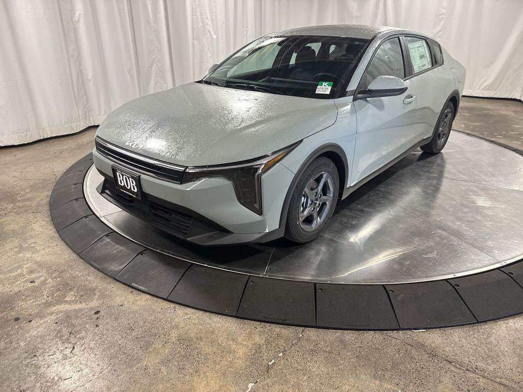new 2025 Kia K4 car, priced at $23,682