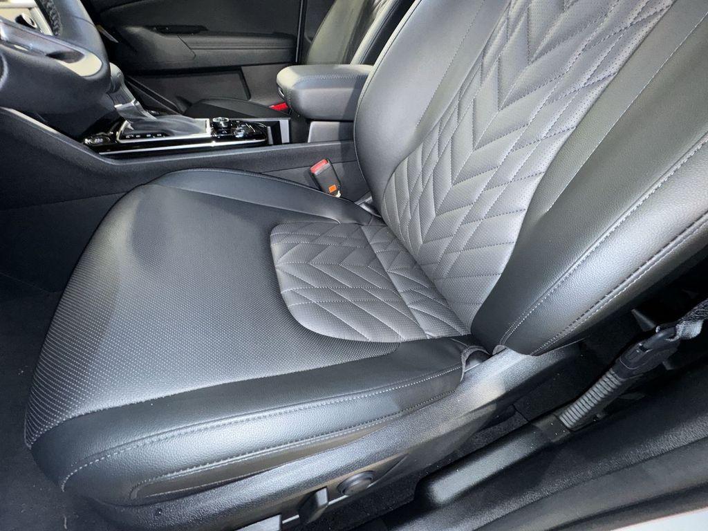 new 2025 Kia Sportage car, priced at $36,062