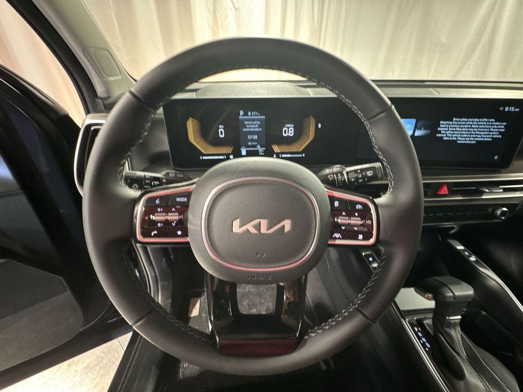 new 2025 Kia Sorento car, priced at $40,508