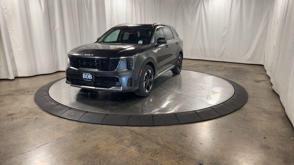 new 2025 Kia Sorento Hybrid car, priced at $42,311