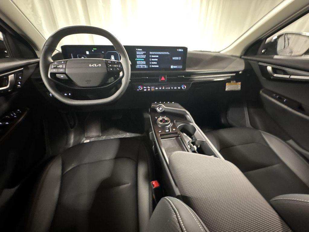 new 2025 Kia EV6 car, priced at $51,991