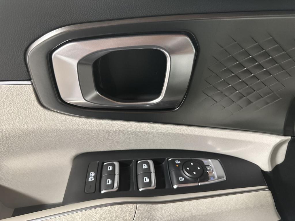 new 2025 Kia Sorento Hybrid car, priced at $39,215