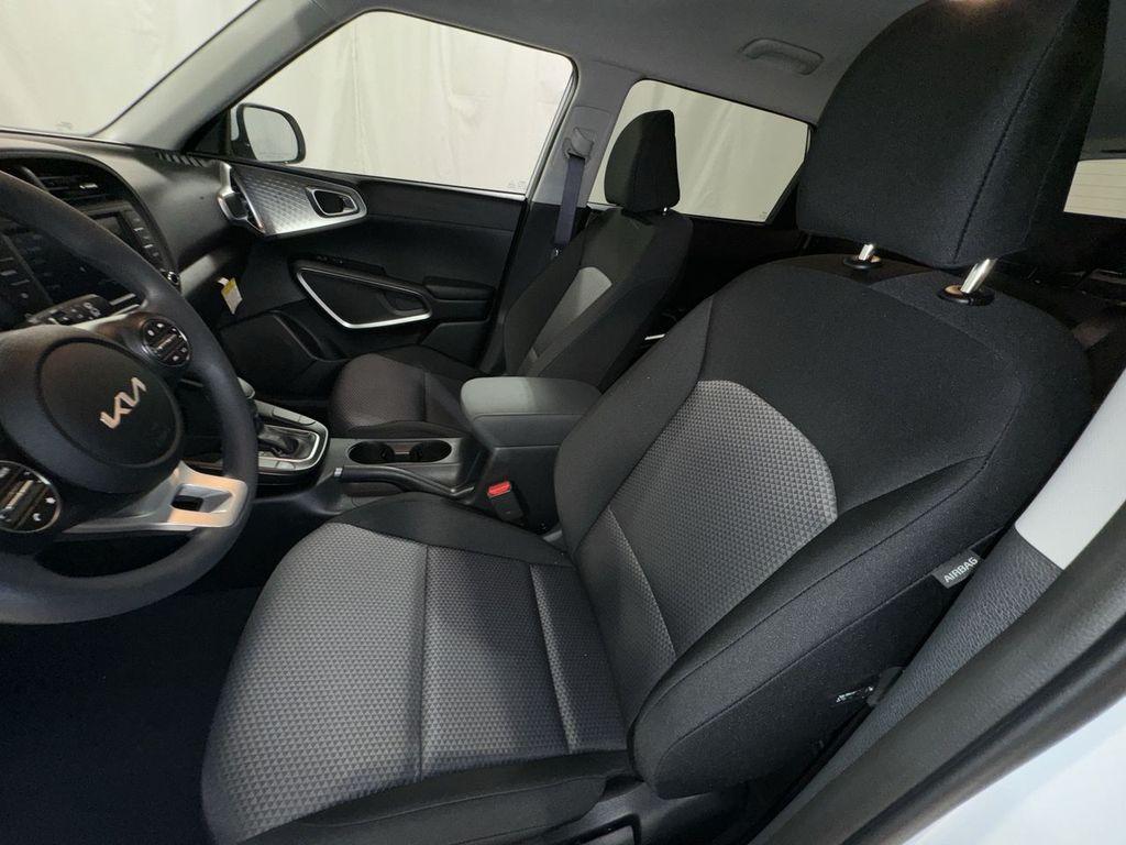 new 2025 Kia Soul car, priced at $21,338