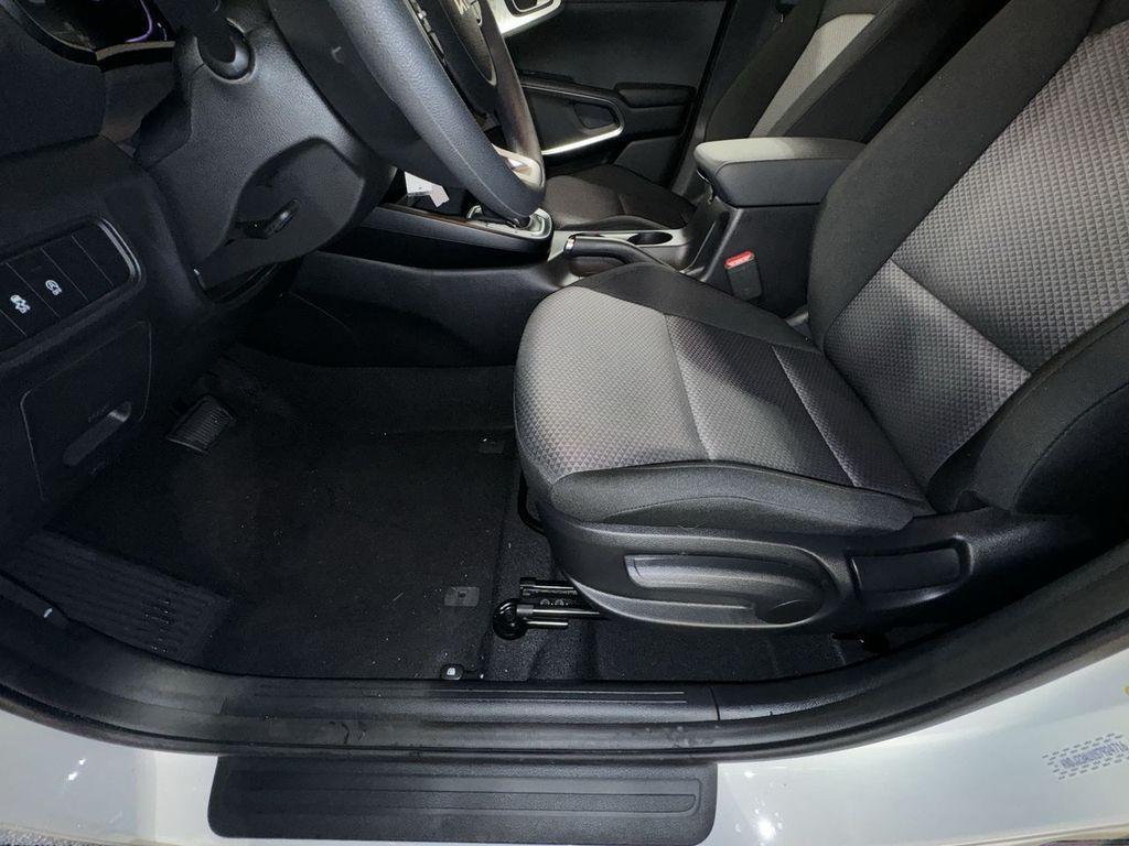 new 2025 Kia Soul car, priced at $21,338