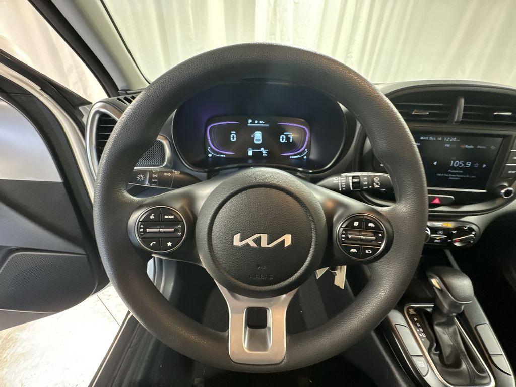 new 2025 Kia Soul car, priced at $21,338