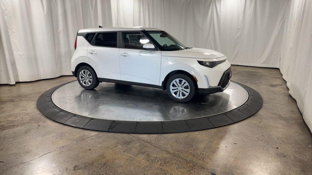 new 2025 Kia Soul car, priced at $21,338