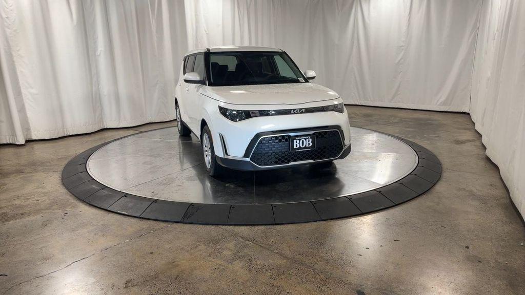 new 2025 Kia Soul car, priced at $21,338