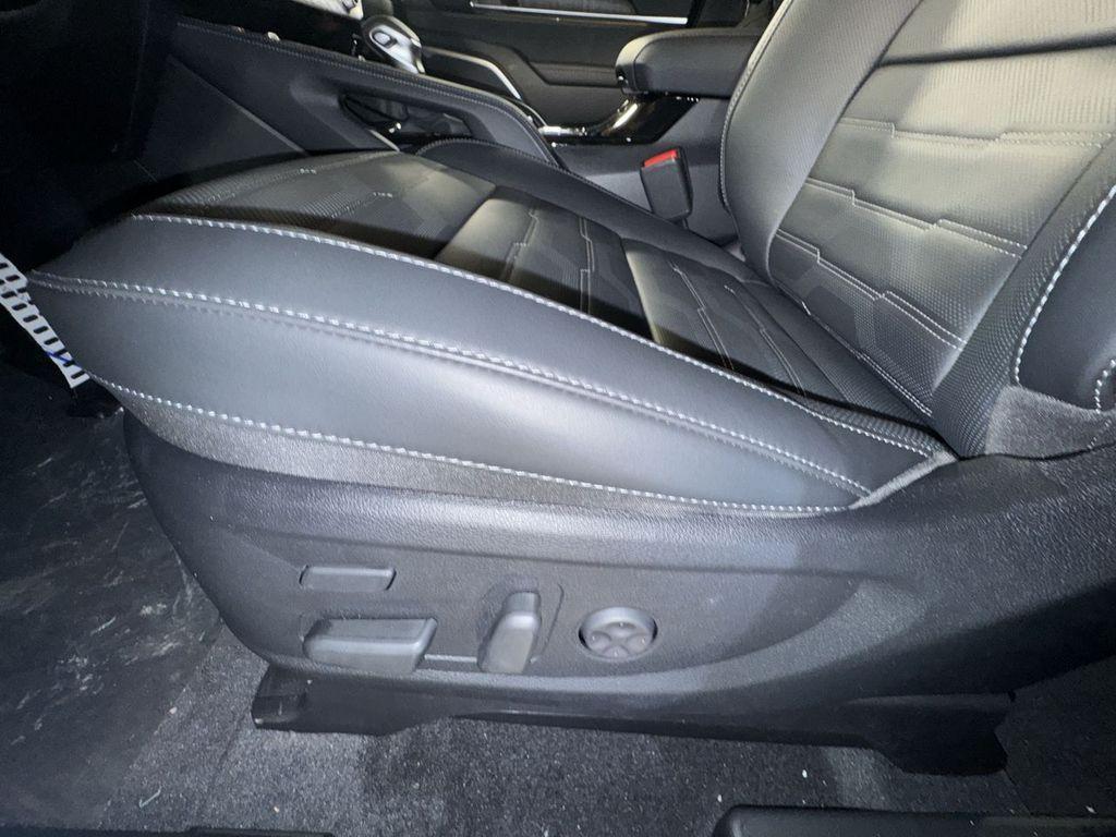 new 2025 Kia Telluride car, priced at $50,874