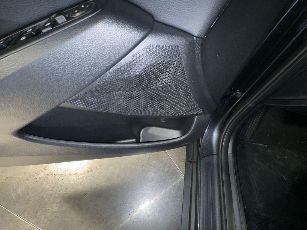 new 2025 Kia Seltos car, priced at $27,275
