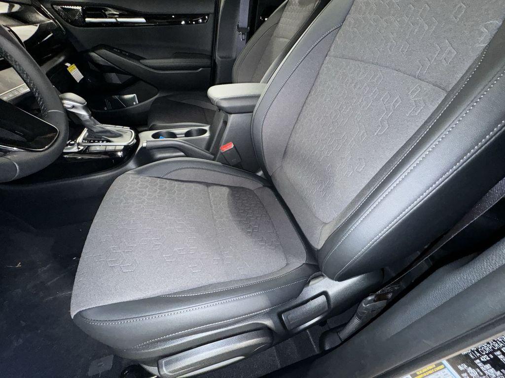 new 2025 Kia Seltos car, priced at $27,275