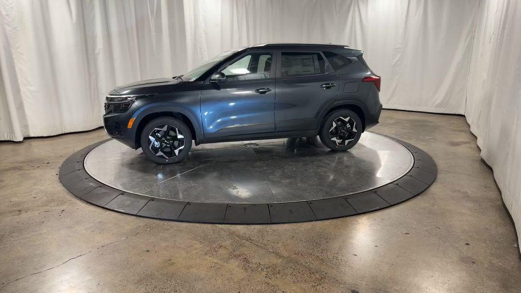 new 2025 Kia Seltos car, priced at $27,275