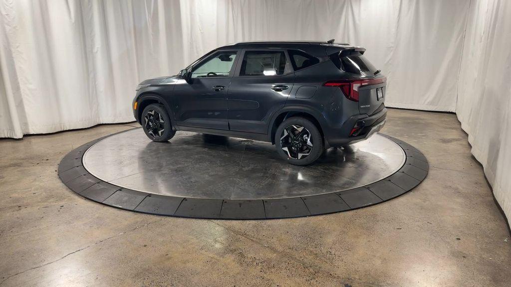 new 2025 Kia Seltos car, priced at $27,275