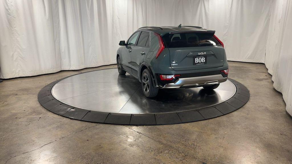 new 2025 Kia Niro car, priced at $33,176