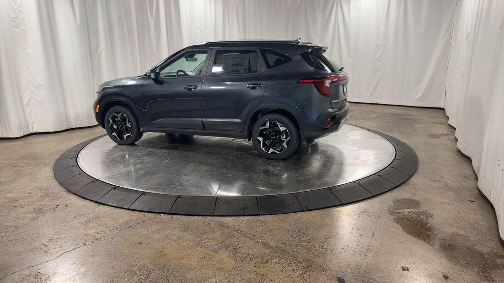 new 2025 Kia Seltos car, priced at $27,125
