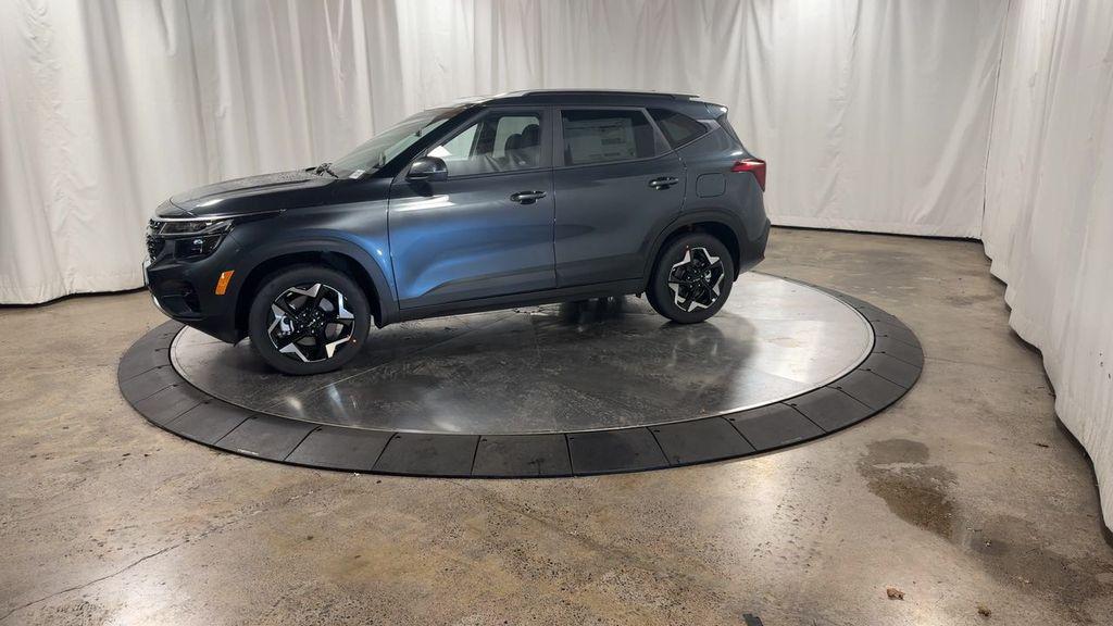 new 2025 Kia Seltos car, priced at $27,125
