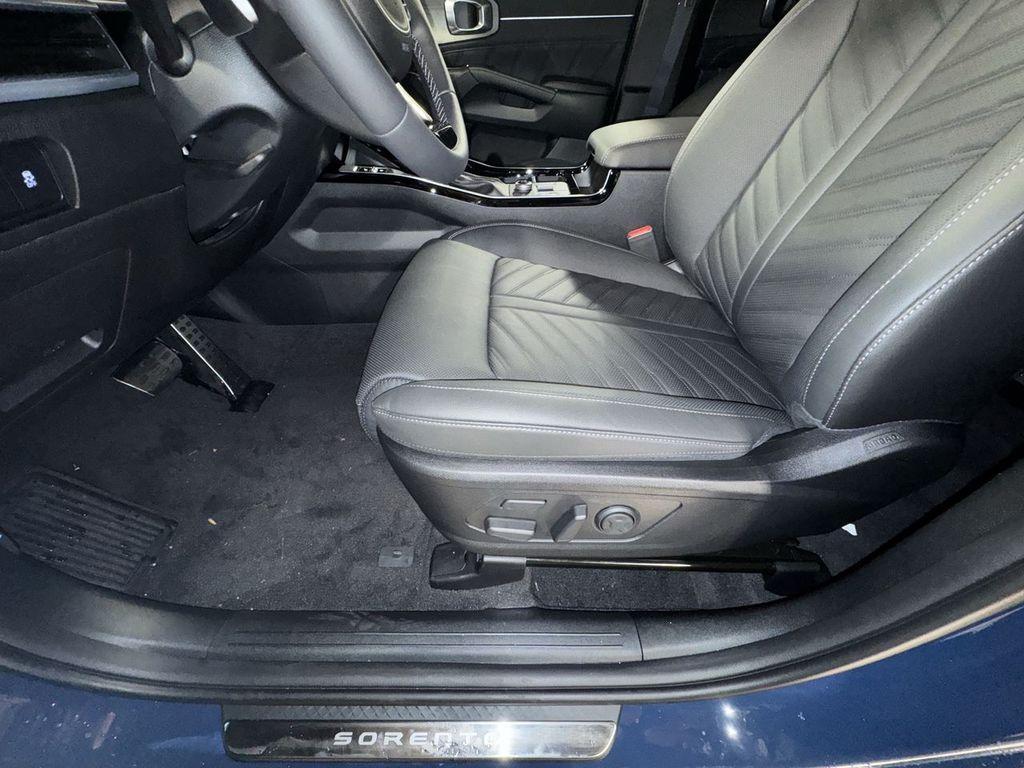 new 2025 Kia Sorento car, priced at $45,485