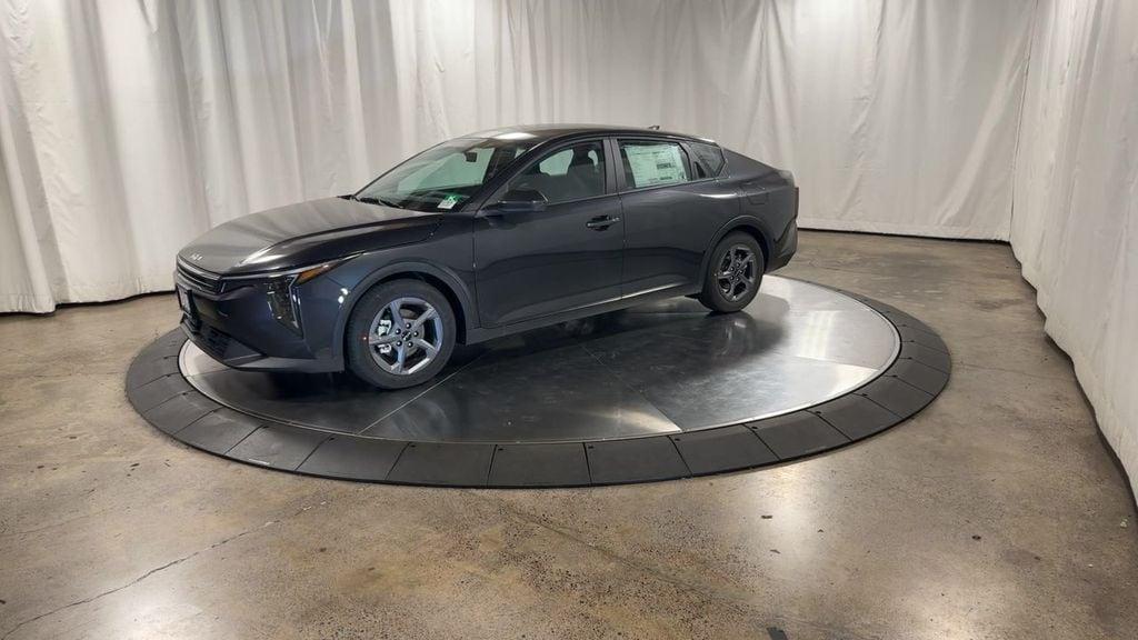 new 2025 Kia K4 car, priced at $23,682