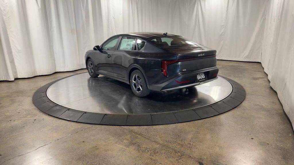 new 2025 Kia K4 car, priced at $23,682