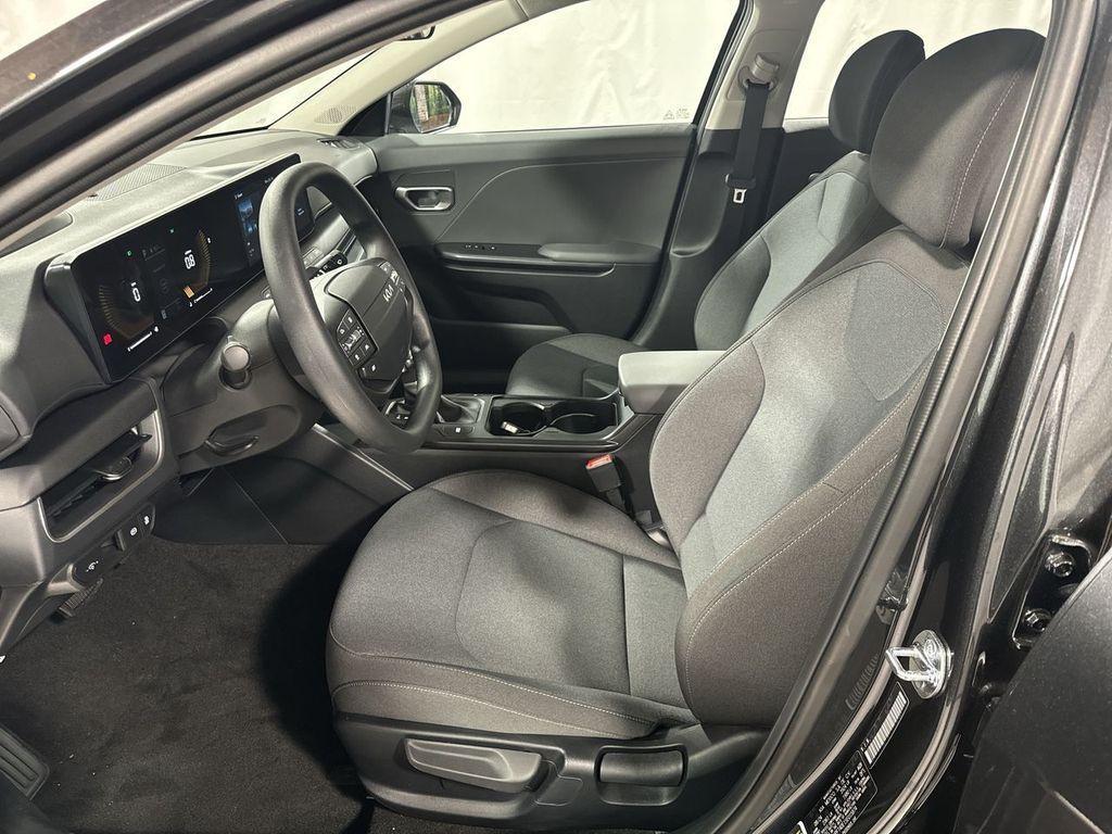 new 2025 Kia K4 car, priced at $23,682