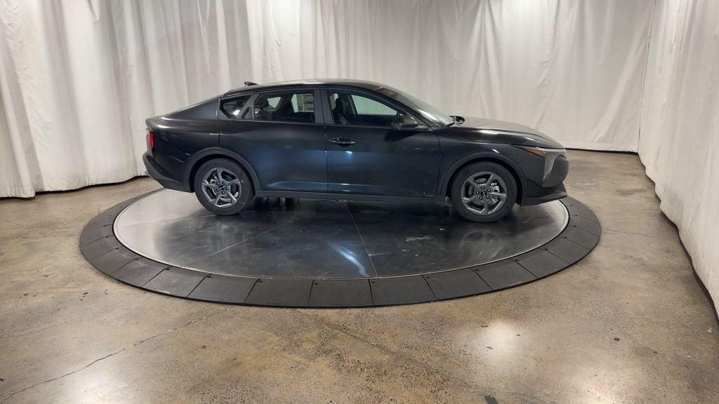 new 2025 Kia K4 car, priced at $23,682