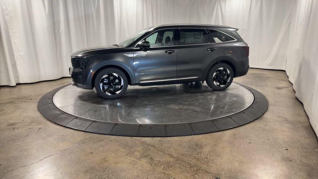 new 2025 Kia Sorento Hybrid car, priced at $40,894