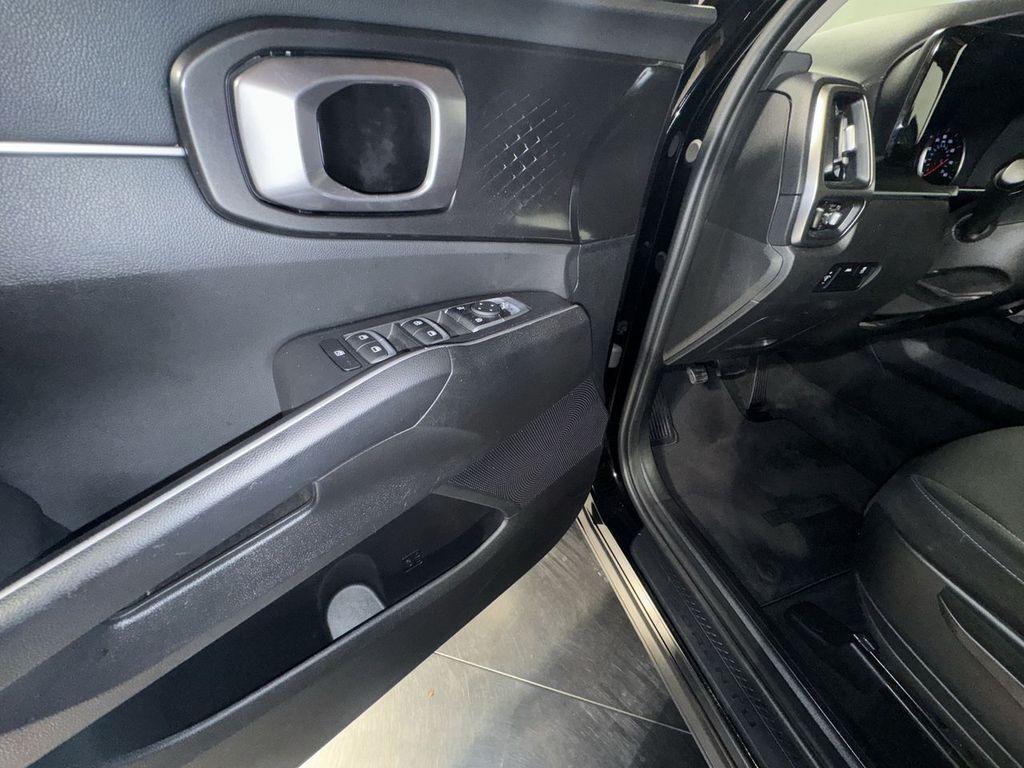 used 2021 Kia Sorento car, priced at $26,995