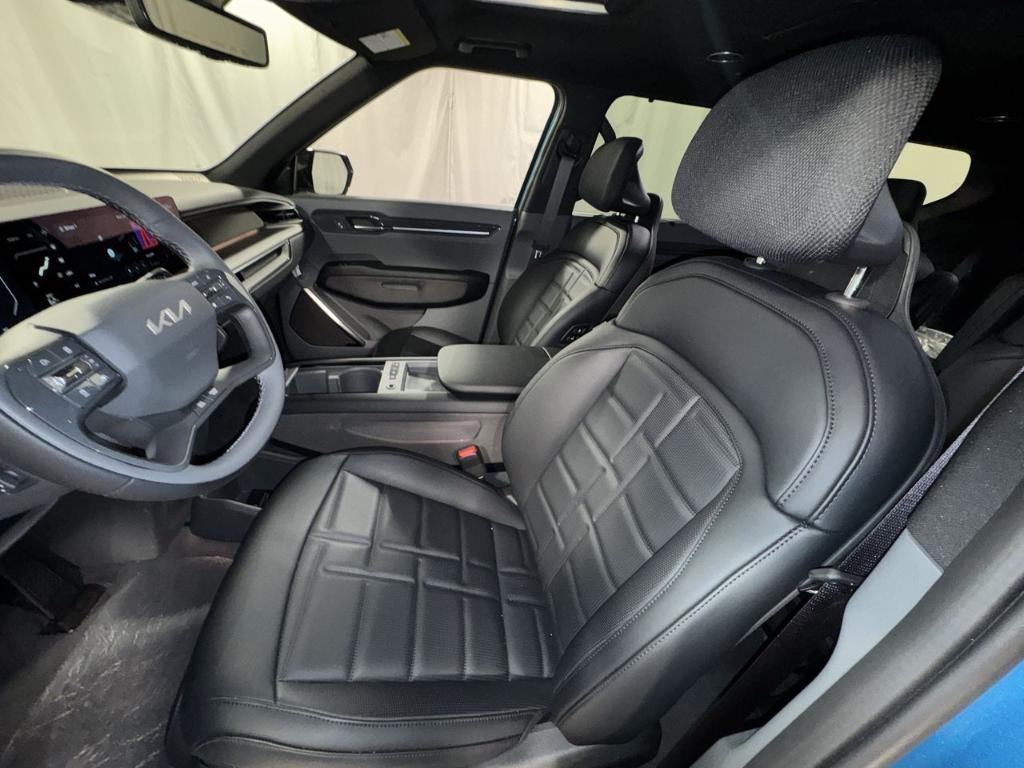 new 2026 Kia EV9 car, priced at $61,848